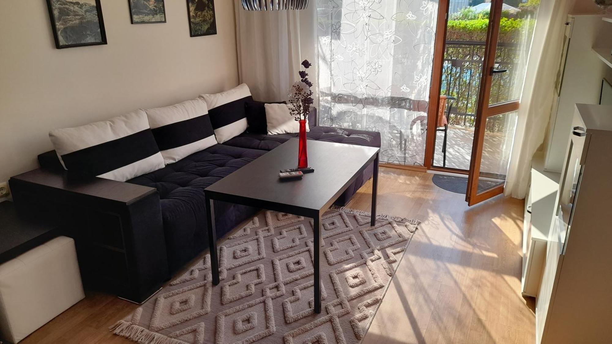 Alex Deluxe Apartments サニービーチ エクステリア 写真