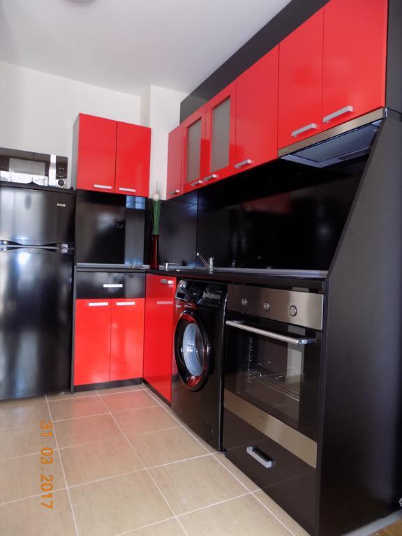 Alex Deluxe Apartments サニービーチ エクステリア 写真